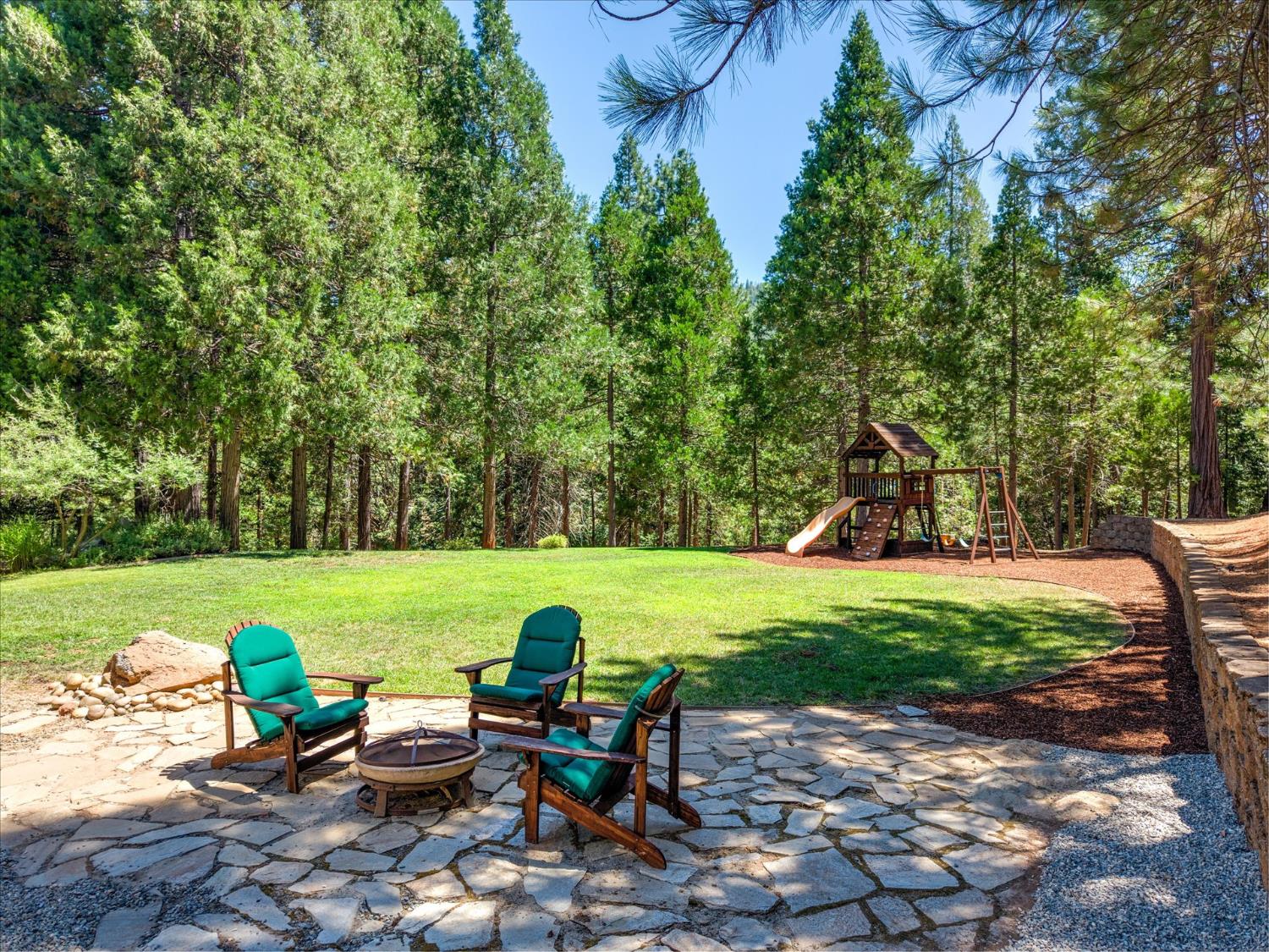 36213 Finegold Creek Dr, North Fork, CA 93643