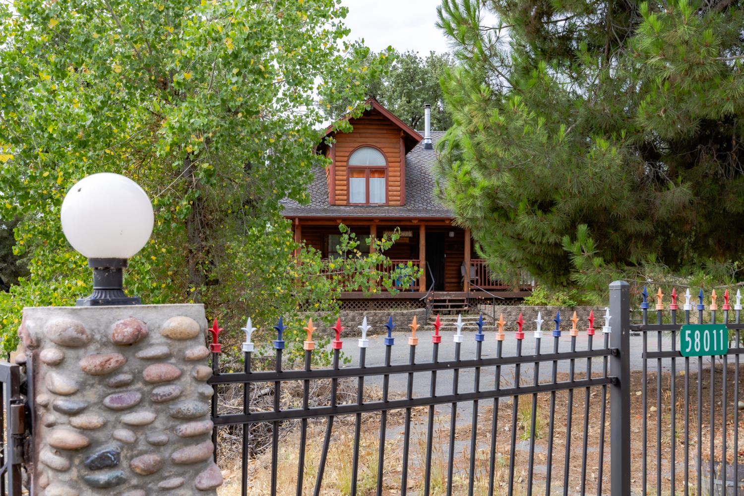 58011 Road 601, Ahwahnee, CA 93601