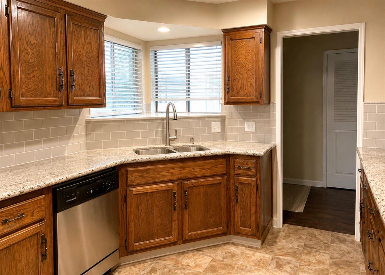 247 W Vartikian, Fresno, CA 93704