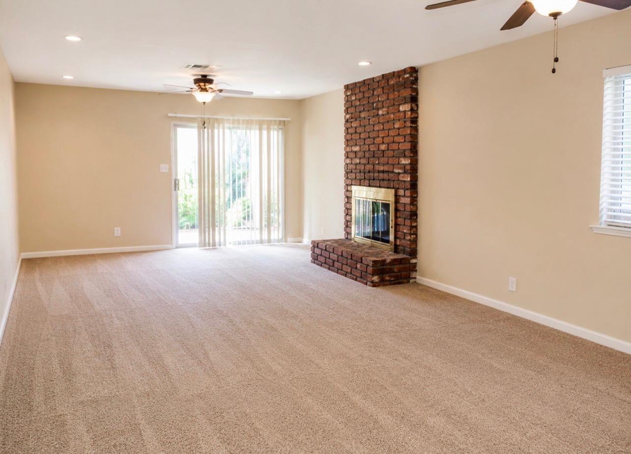 247 W Vartikian, Fresno, CA 93704