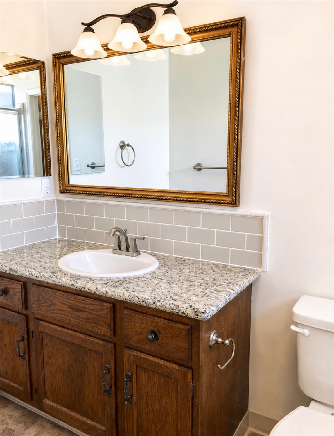 247 W Vartikian, Fresno, CA 93704