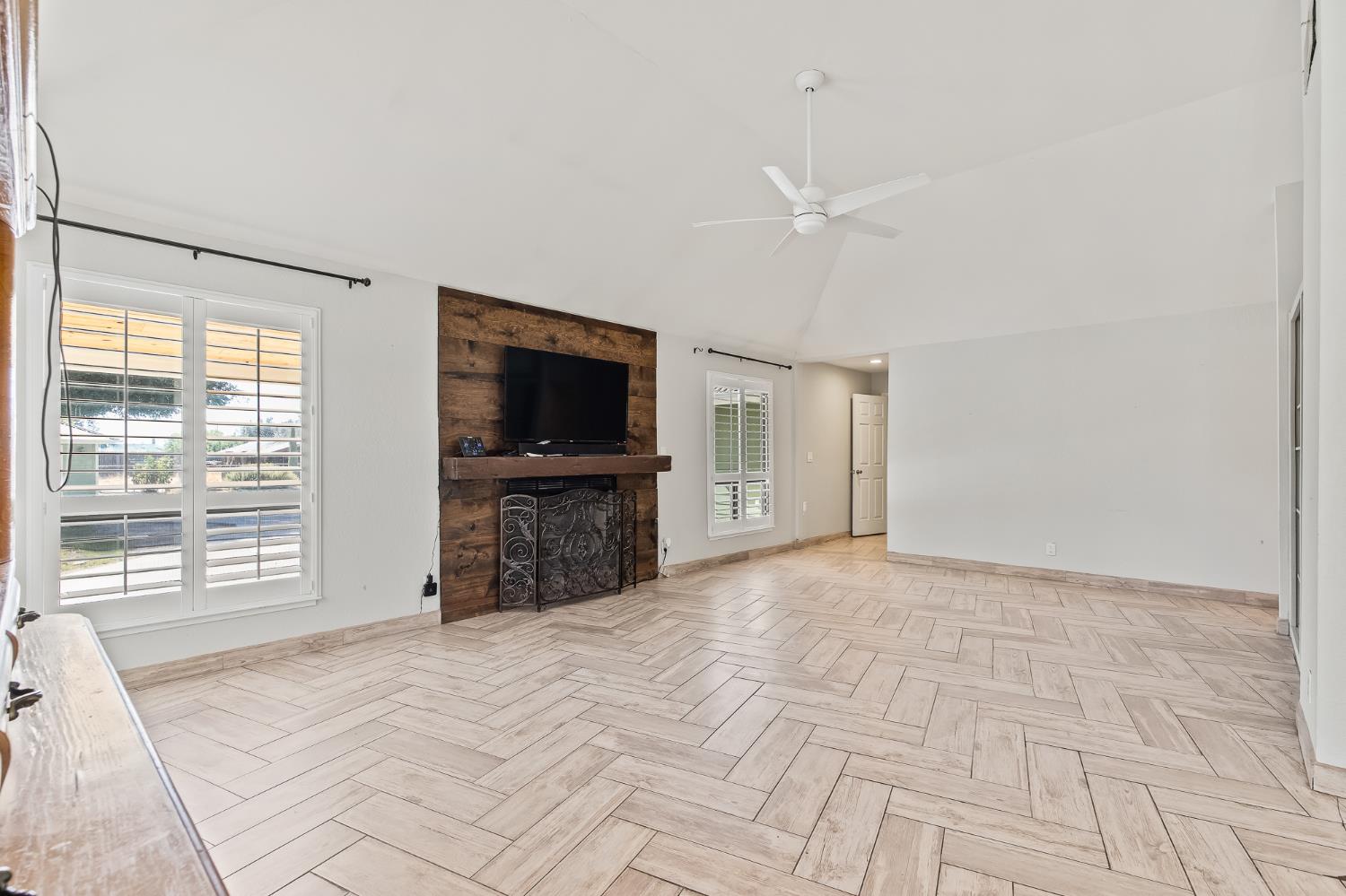 14944 Huntington Rd, Madera, CA 93636