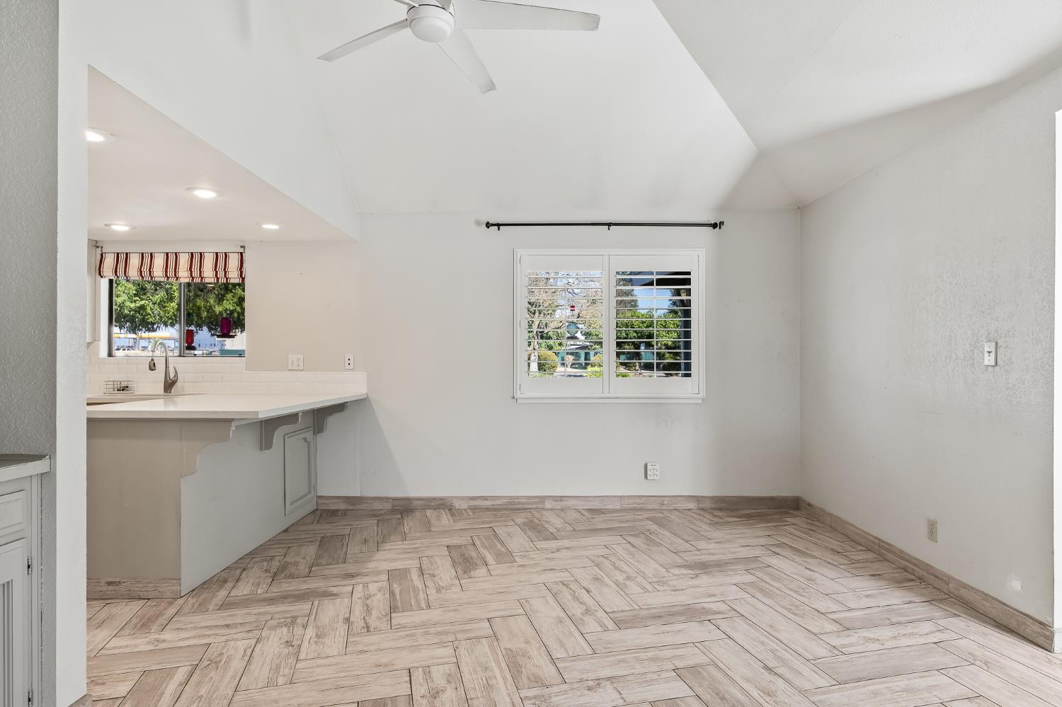 14944 Huntington Rd, Madera, CA 93636