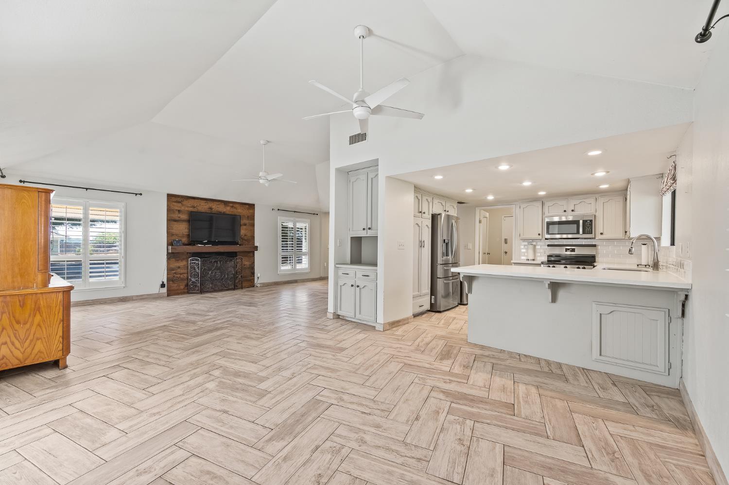 14944 Huntington Rd, Madera, CA 93636
