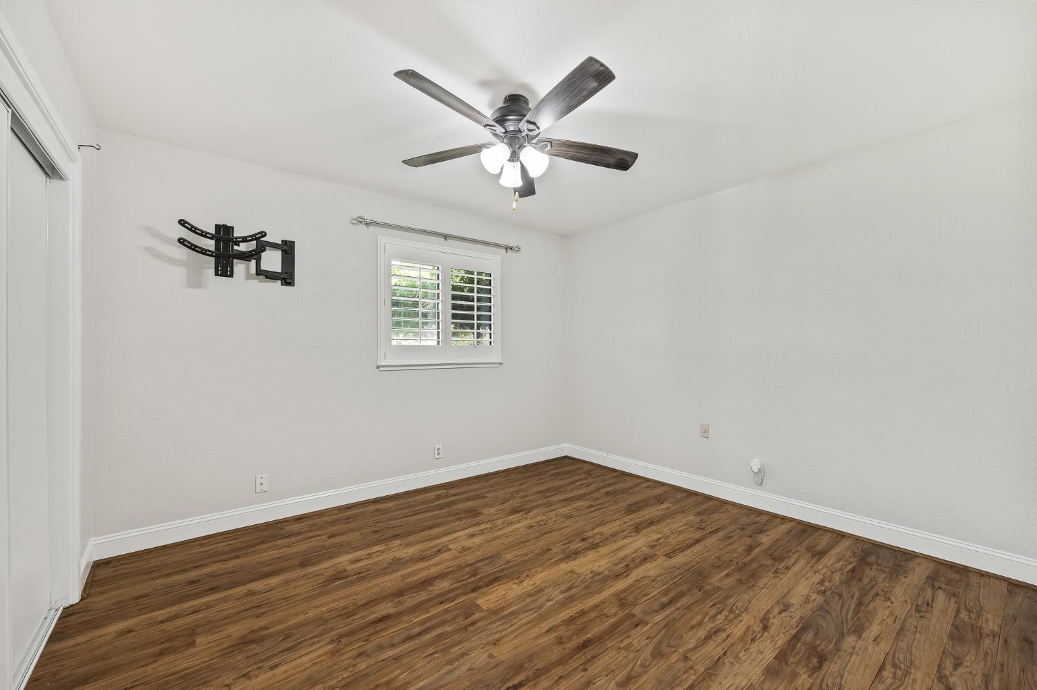 14944 Huntington Rd, Madera, CA 93636