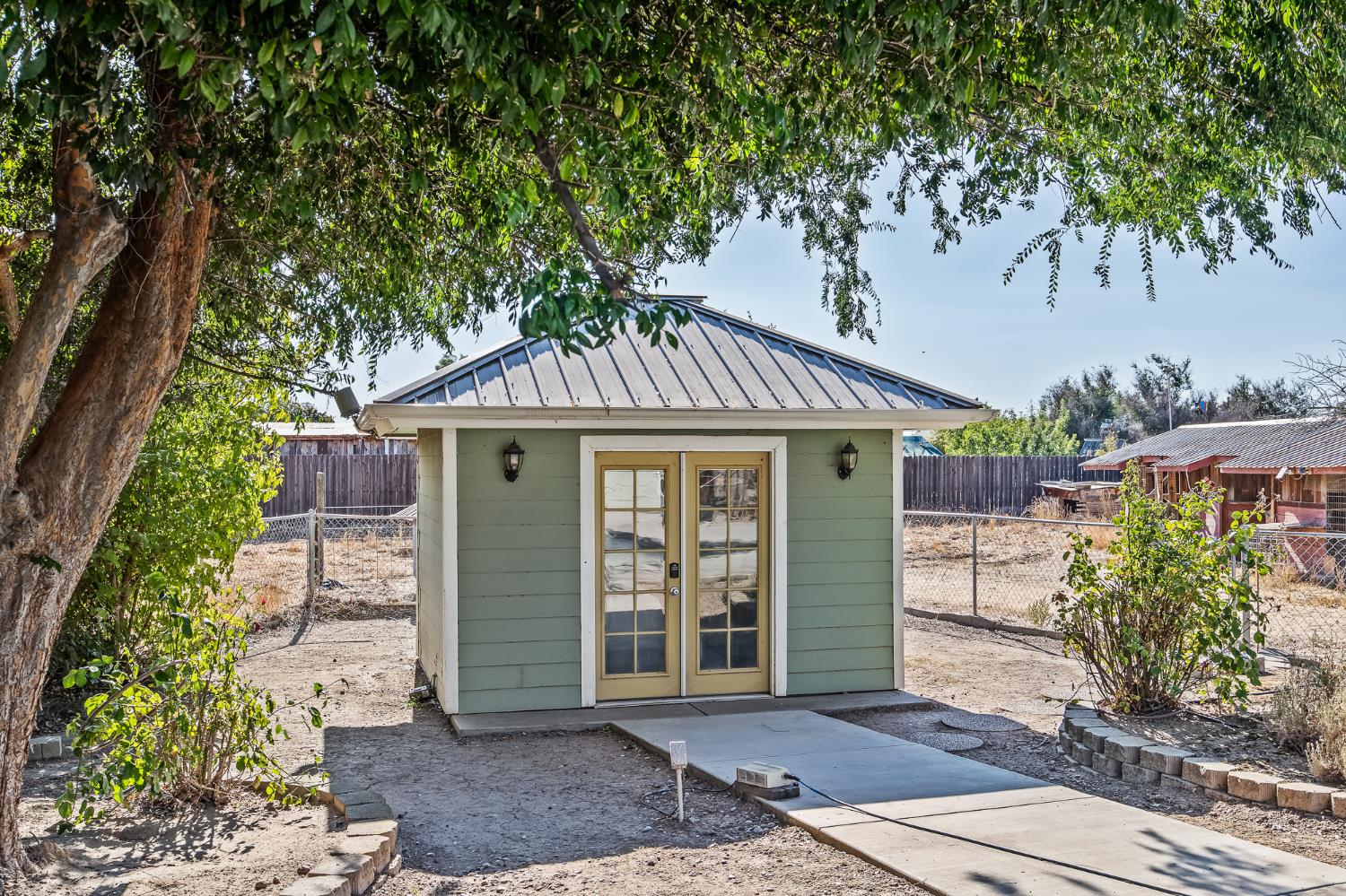 14944 Huntington Rd, Madera, CA 93636