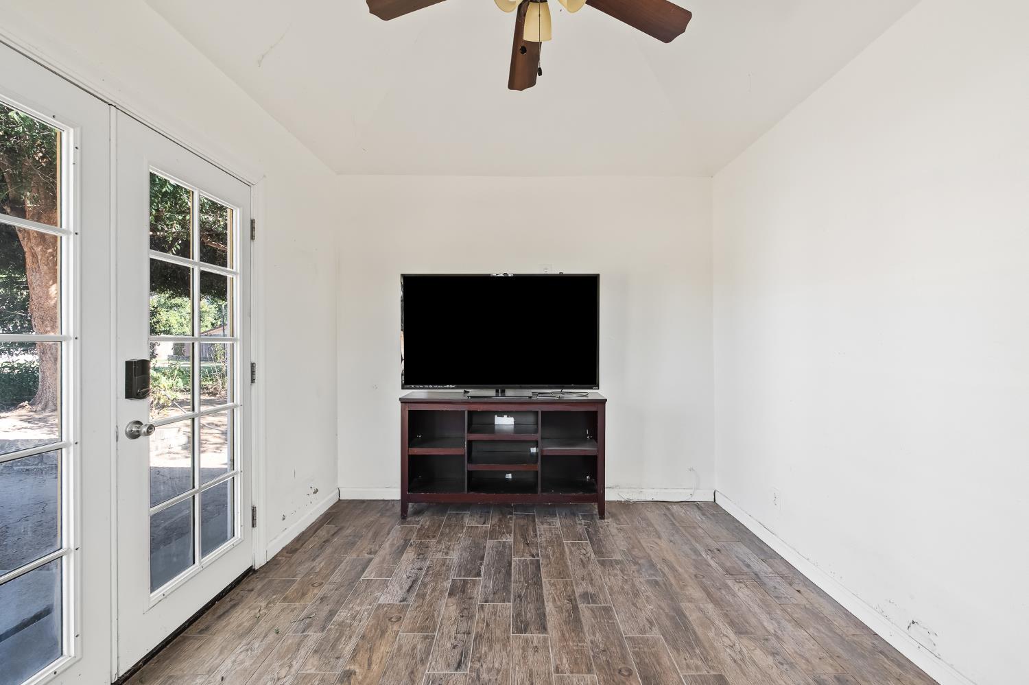 14944 Huntington Rd, Madera, CA 93636