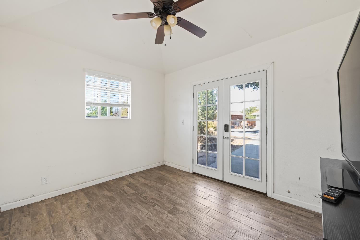 14944 Huntington Rd, Madera, CA 93636