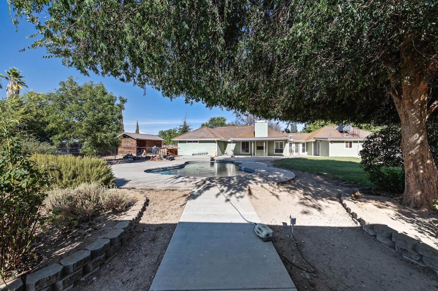 14944 Huntington Rd, Madera, CA 93636