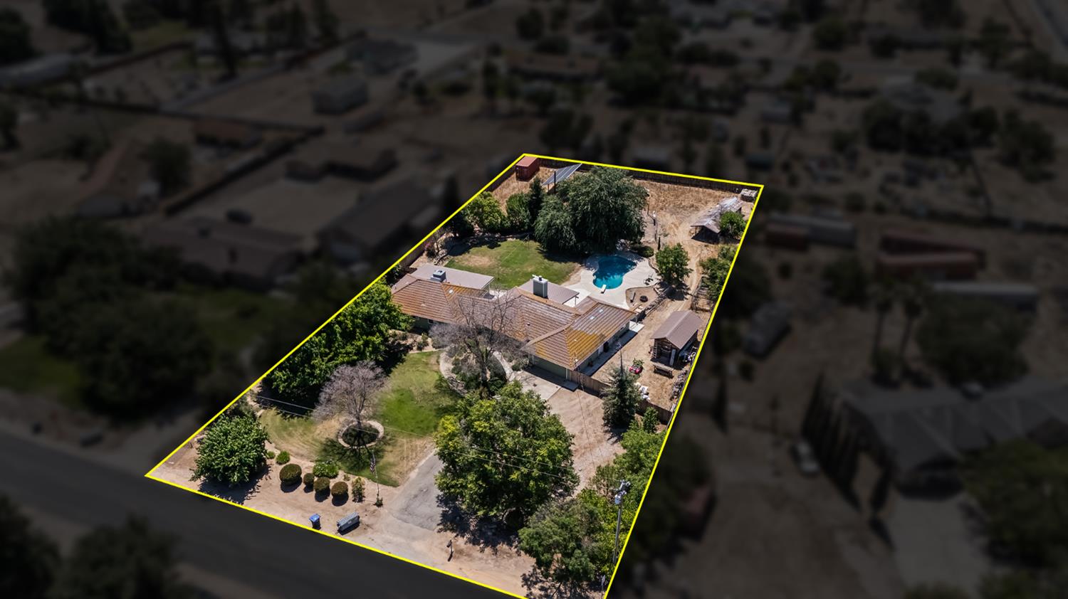 14944 Huntington Rd, Madera, CA 93636
