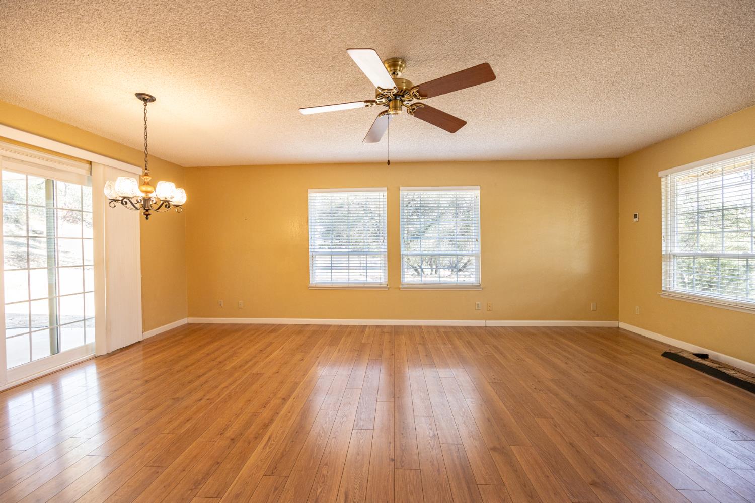 31360 Yosemite Springs Pkwy, Coarsegold, CA 93614