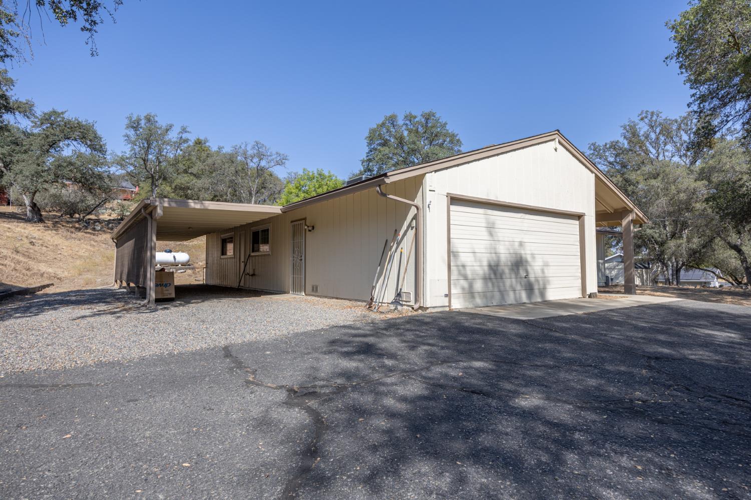31360 Yosemite Springs Pkwy, Coarsegold, CA 93614