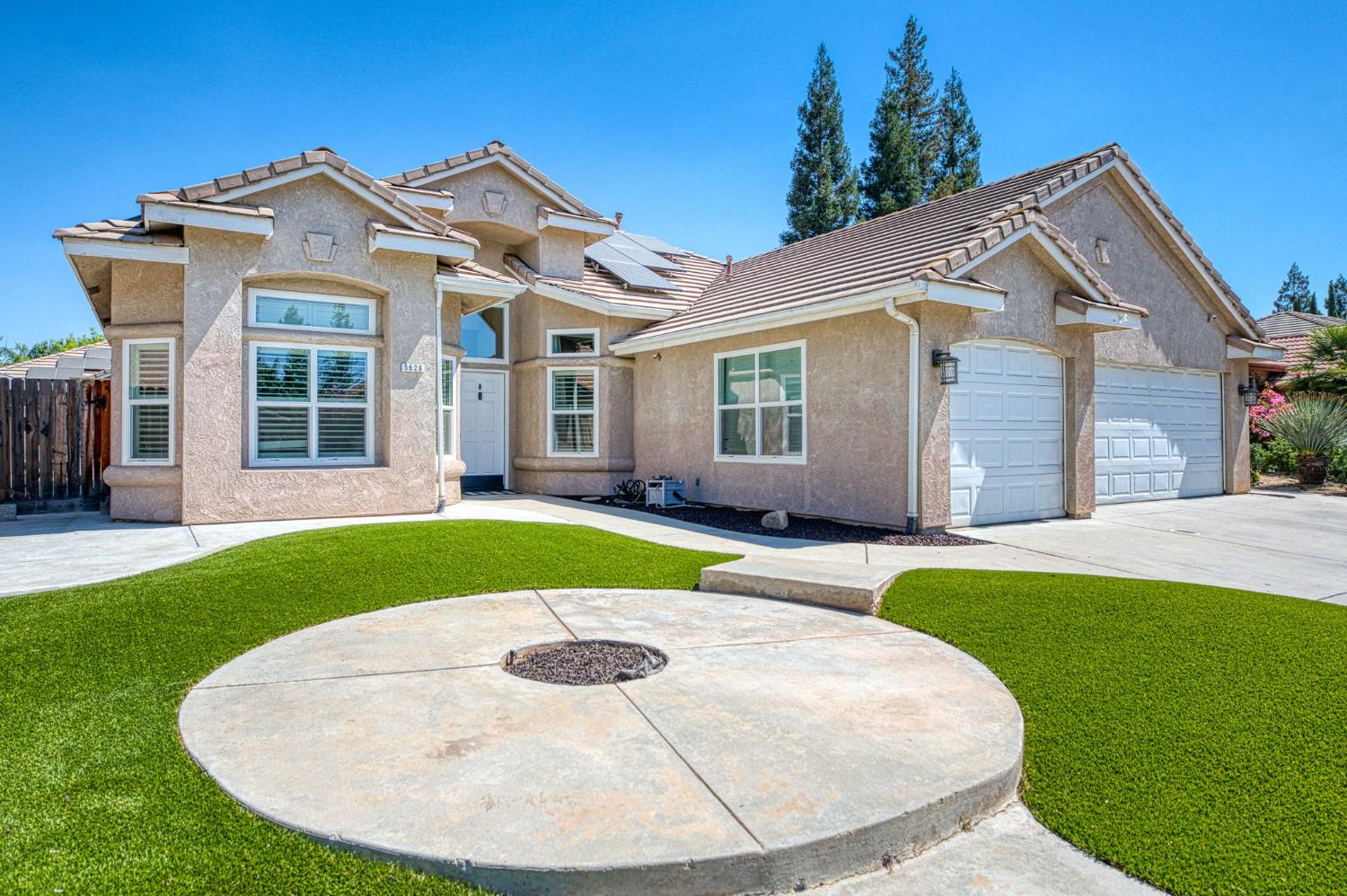 5626 W Everett Ave, Fresno, CA 93722