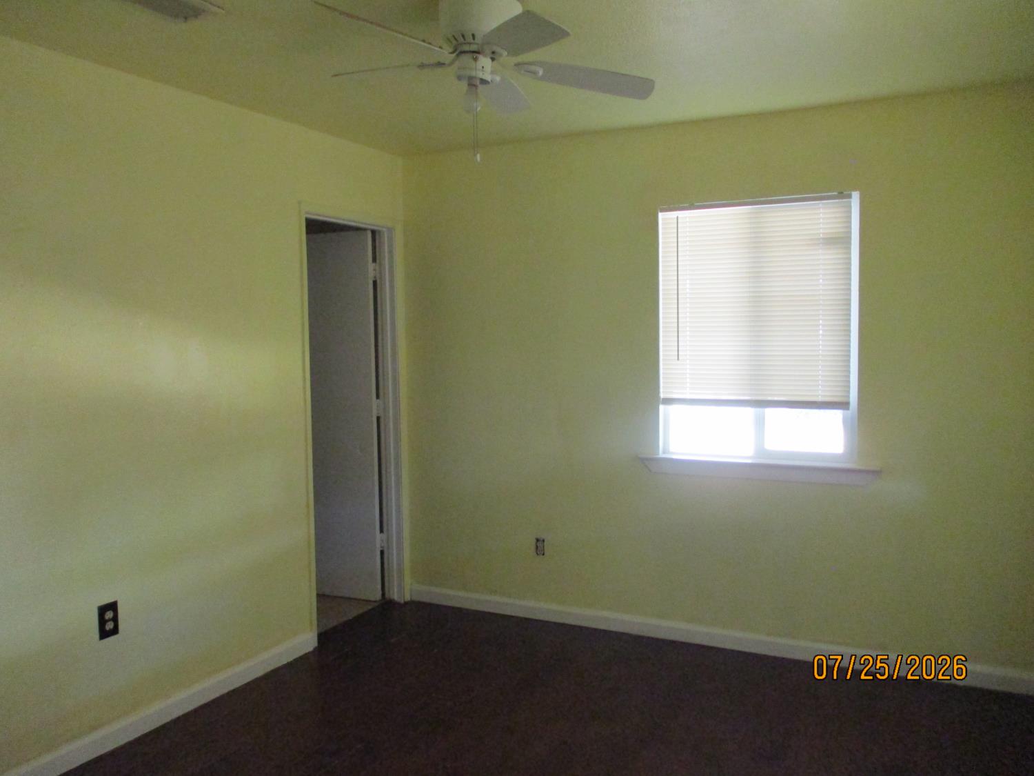 224 Scott St, Hanford, CA 93230