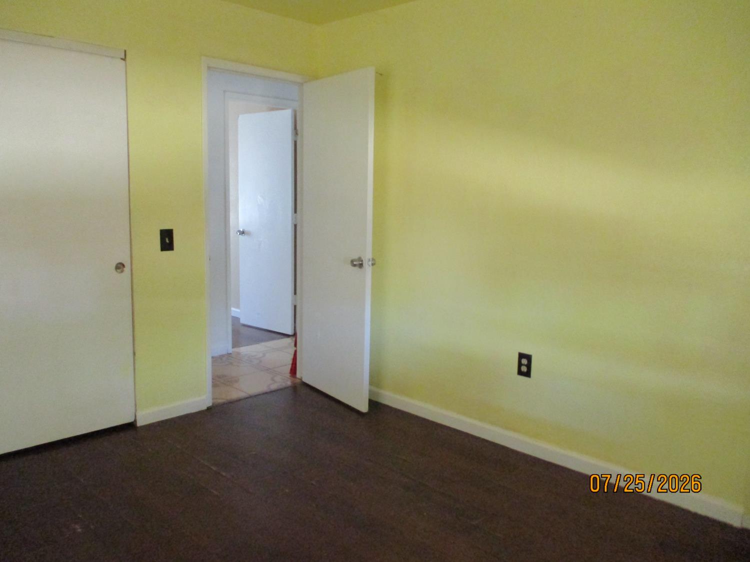 224 Scott St, Hanford, CA 93230