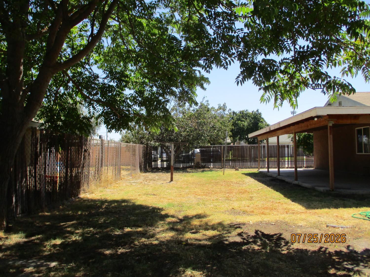 224 Scott St, Hanford, CA 93230
