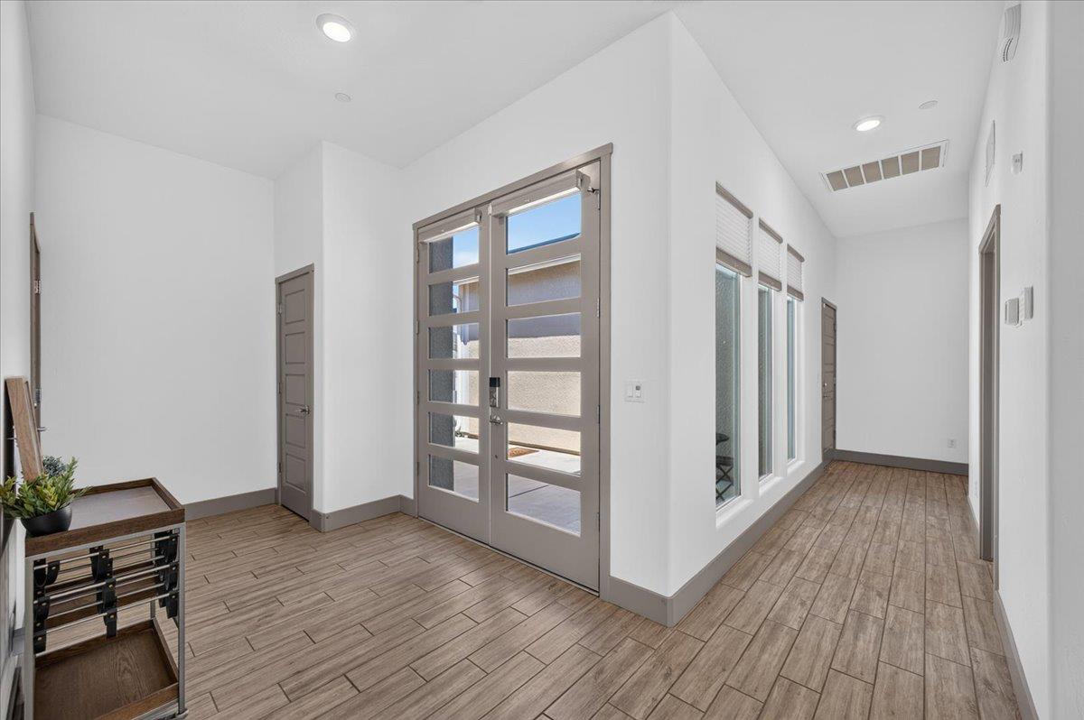 655 Huntington Ave S, Madera, CA 93636