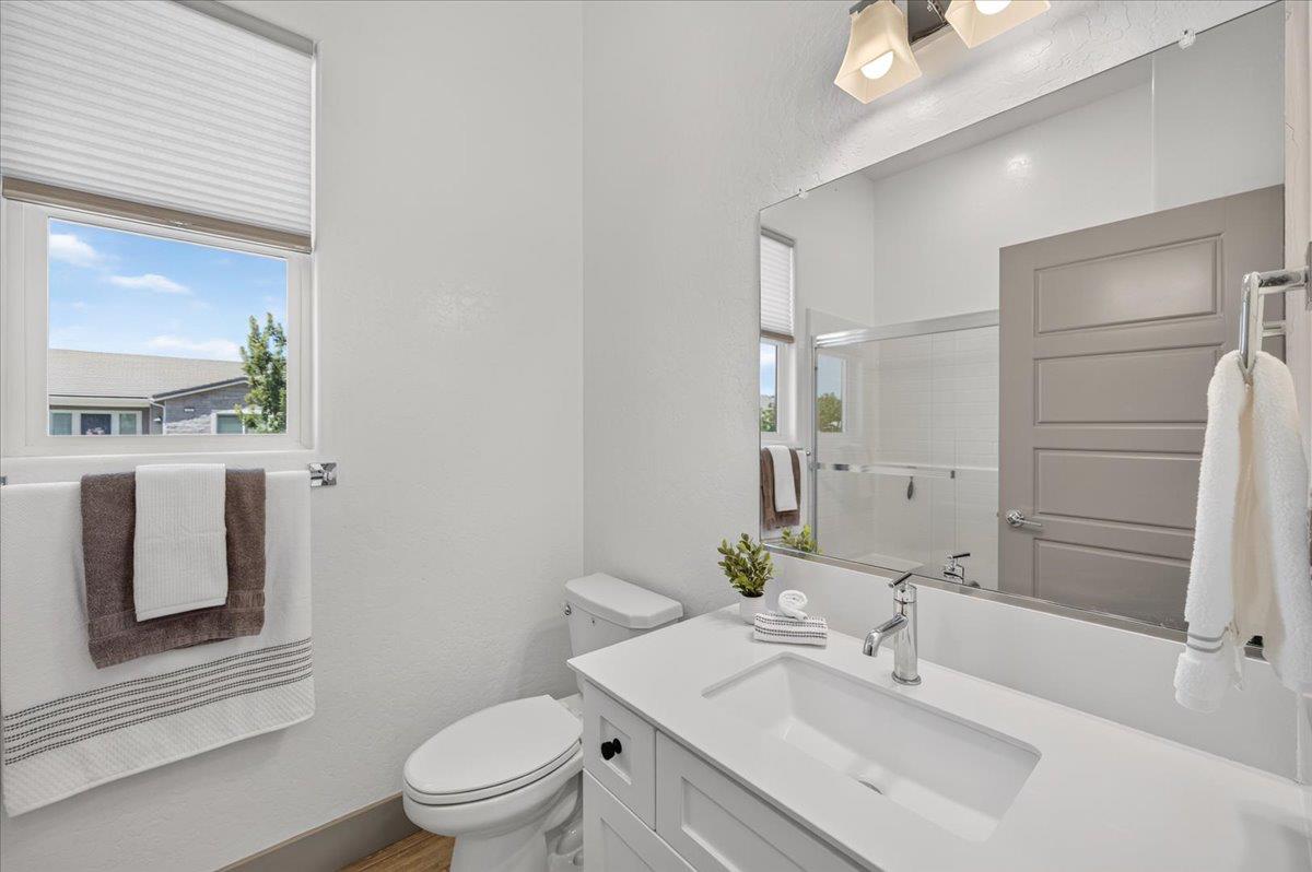 655 Huntington Ave S, Madera, CA 93636