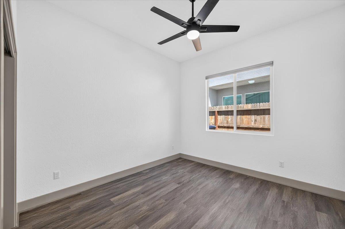 655 Huntington Ave S, Madera, CA 93636