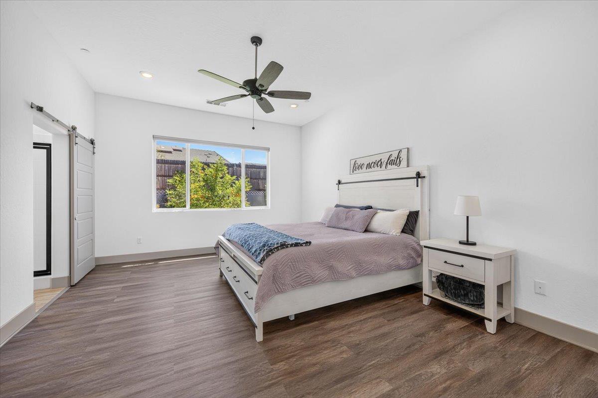 655 Huntington Ave S, Madera, CA 93636