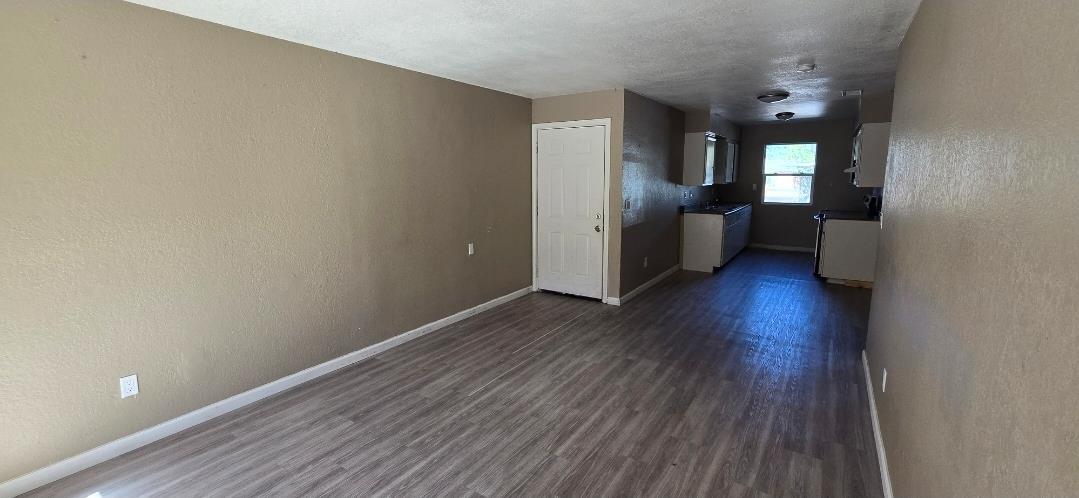 2020 S 4th St, Fresno, CA 93702