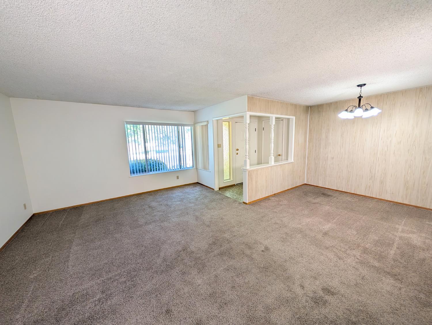 6345 N Spalding Ave, Fresno, CA 93710