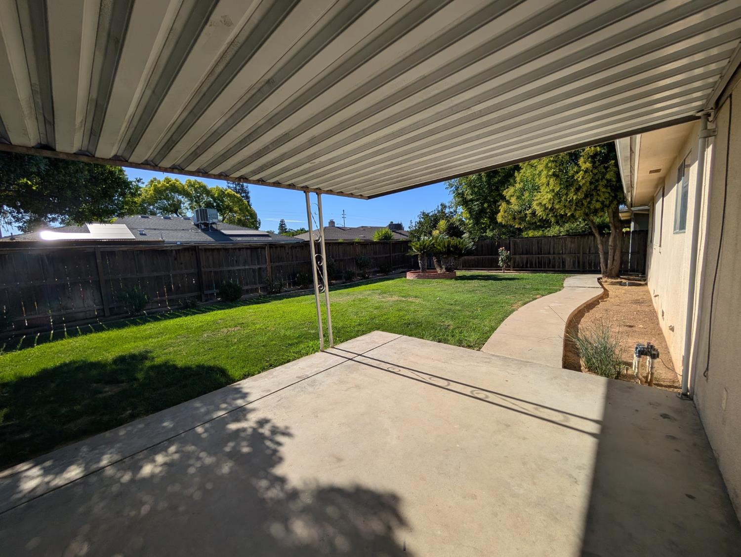 6345 N Spalding Ave, Fresno, CA 93710