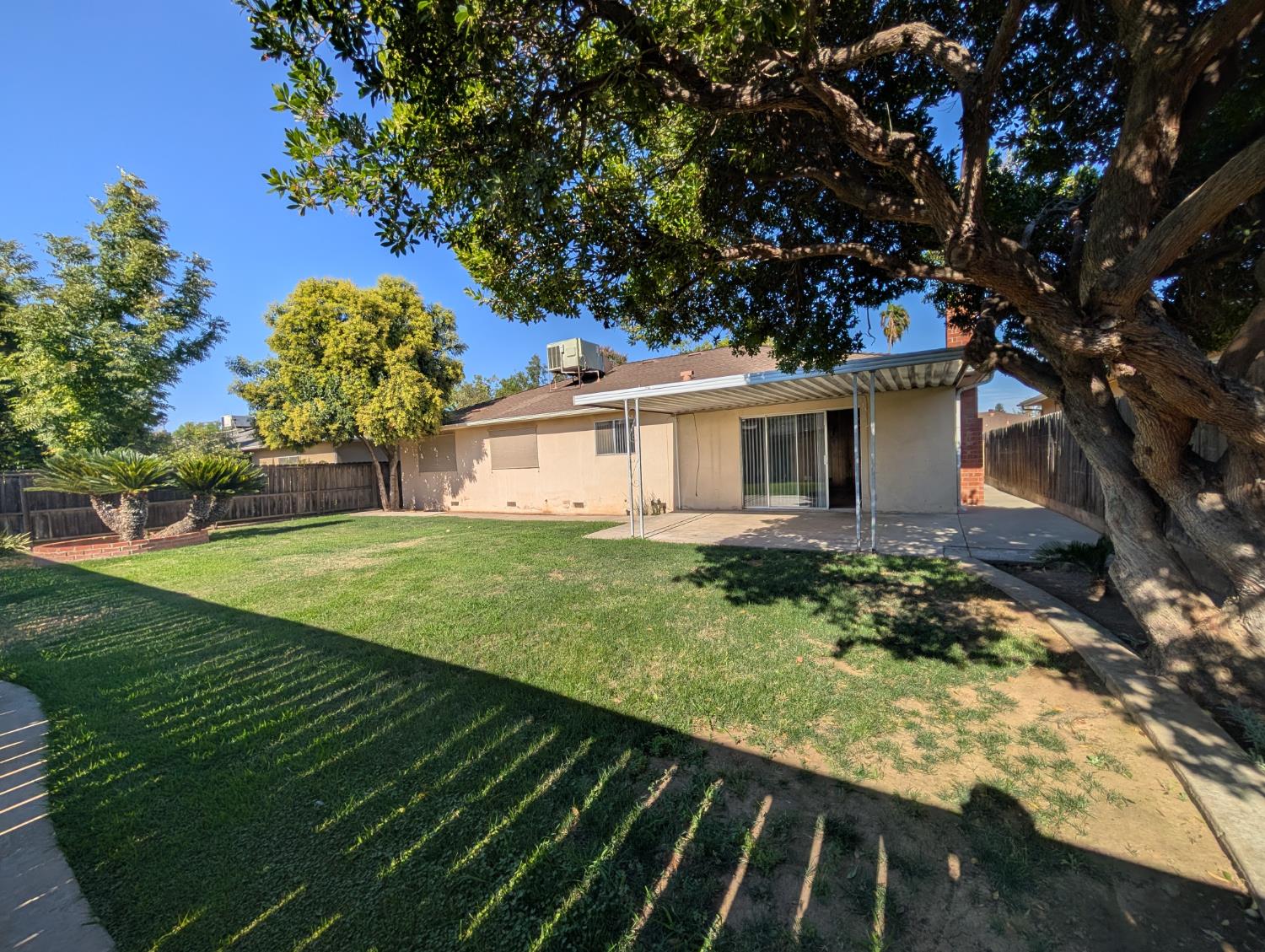 6345 N Spalding Ave, Fresno, CA 93710