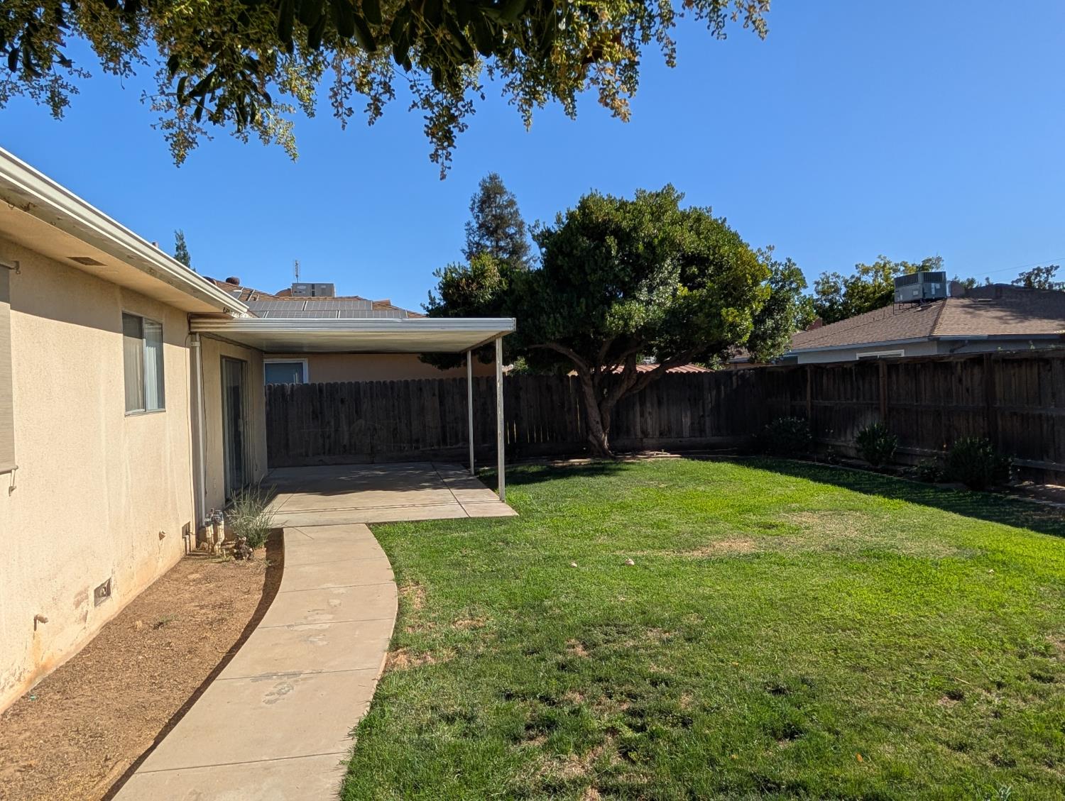 6345 N Spalding Ave, Fresno, CA 93710