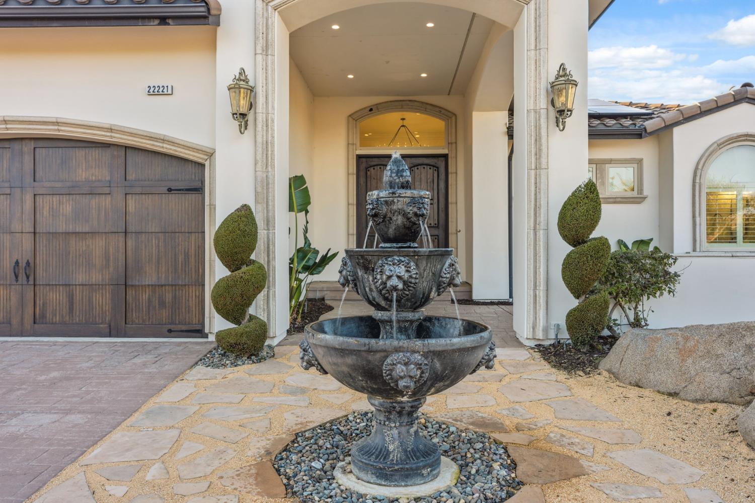 22221 Masters Dr, Friant, CA 93626
