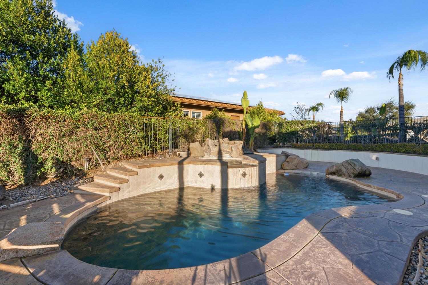 22221 Masters Dr, Friant, CA 93626