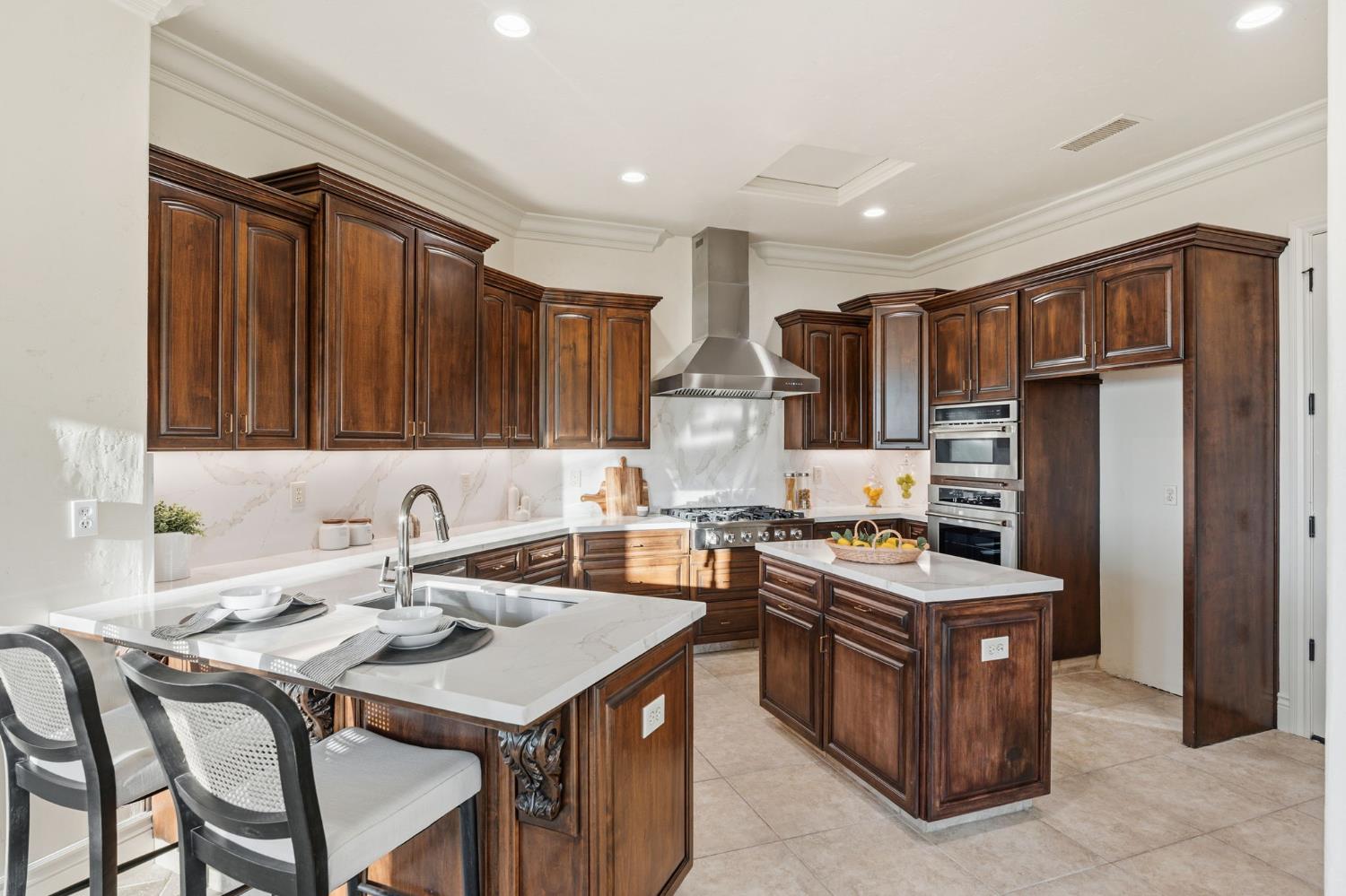 22221 Masters Dr, Friant, CA 93626