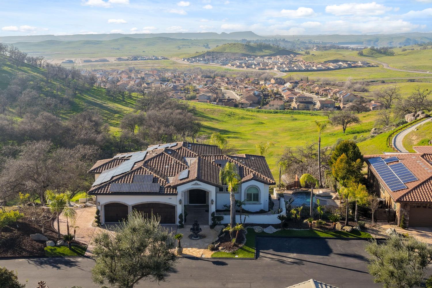 22221 Masters Dr, Friant, CA 93626