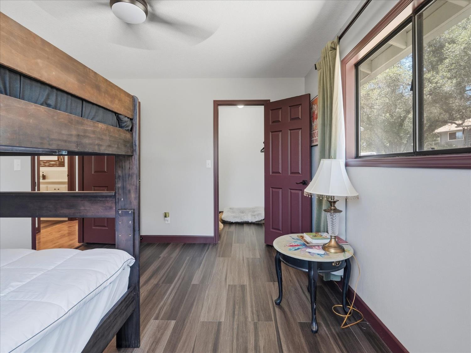 43710 Hilltop Ln, Ahwahnee, CA 93601