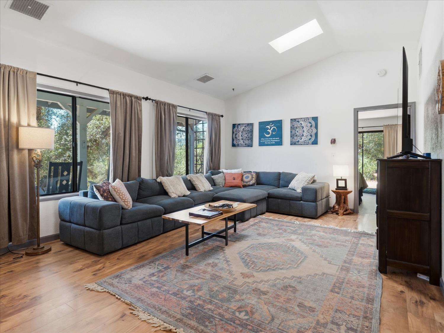 43710 Hilltop Ln, Ahwahnee, CA 93601