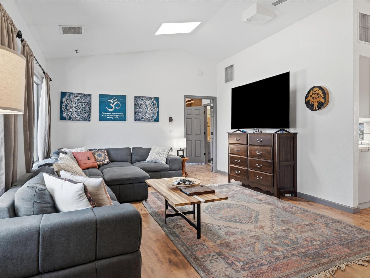 43710 Hilltop Ln, Ahwahnee, CA 93601
