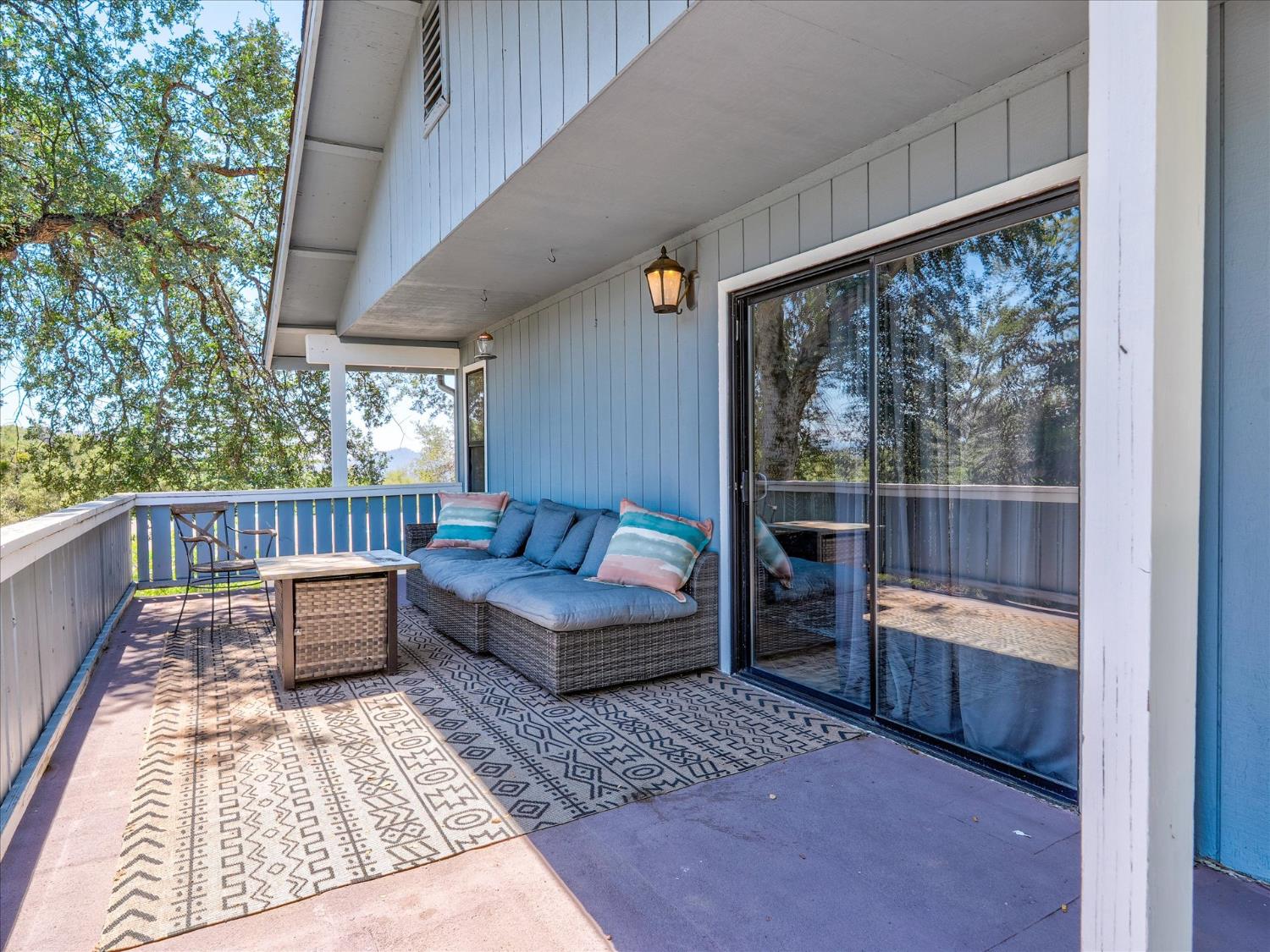 43710 Hilltop Ln, Ahwahnee, CA 93601