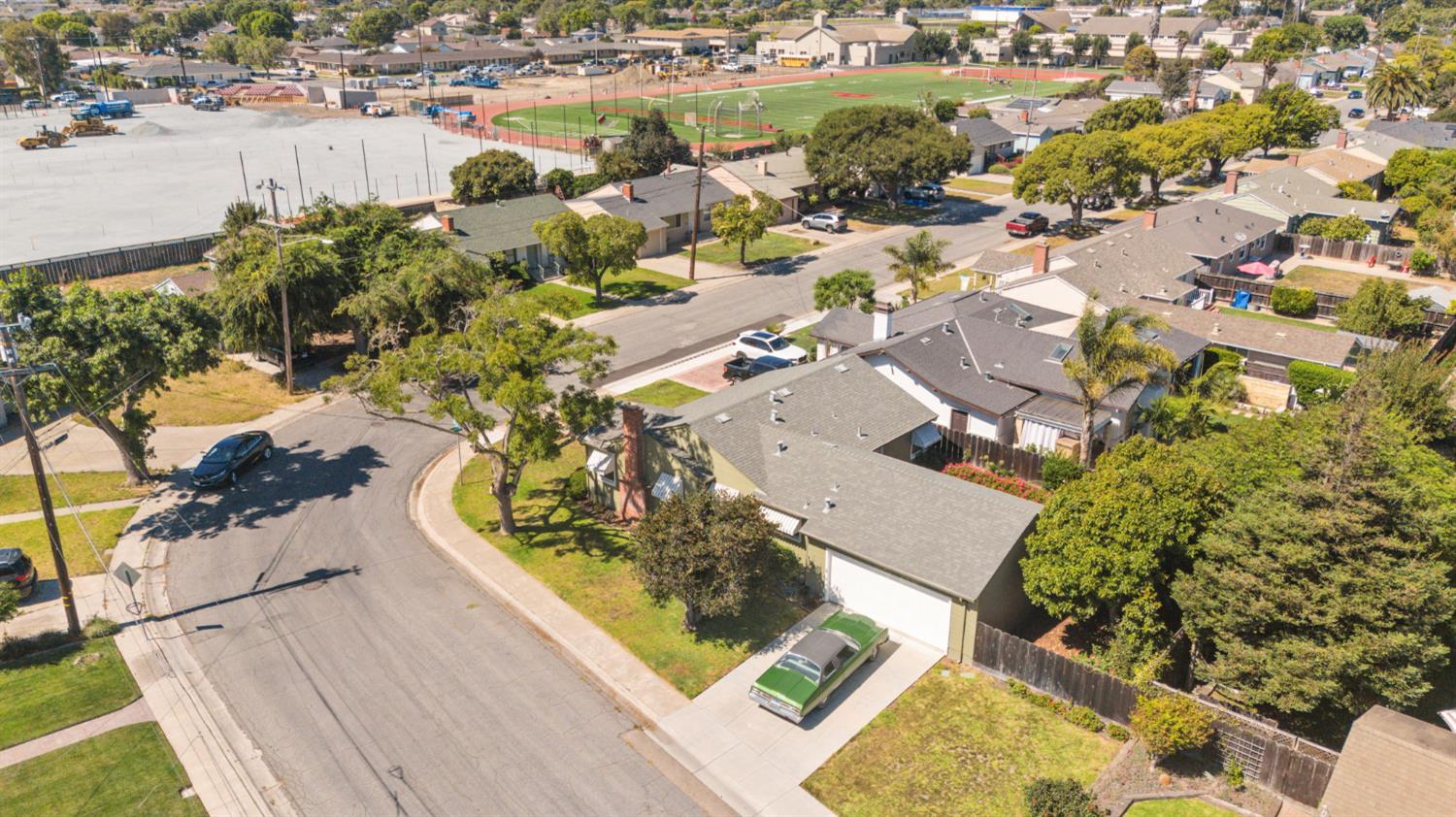 929 Capistrano Dr, Salinas, CA 93901