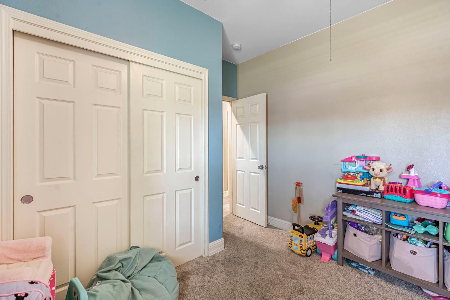 6336 W Wrenwood Ln, Fresno, CA 93723