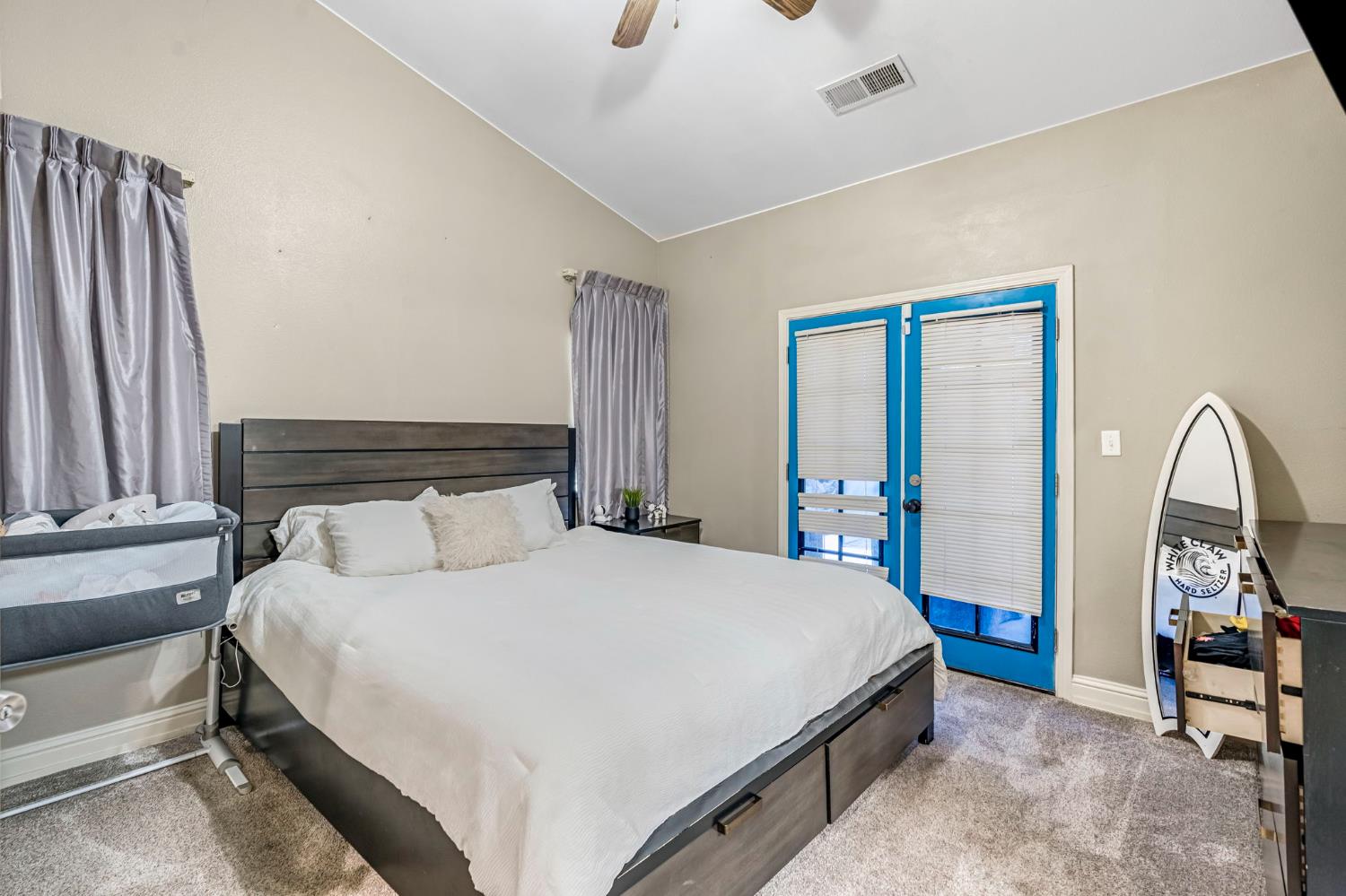6336 W Wrenwood Ln, Fresno, CA 93723