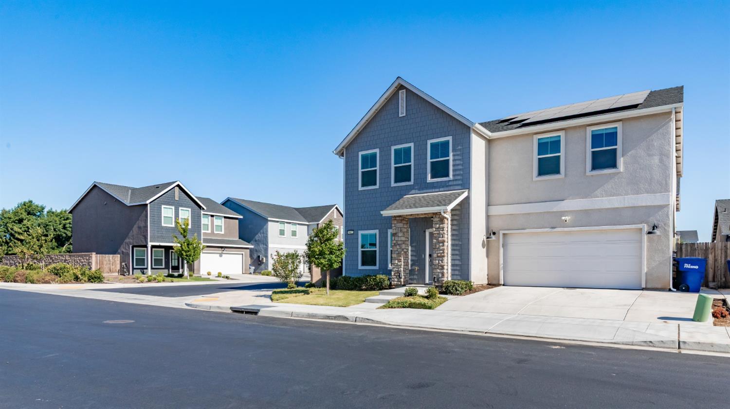 5817 E Alexander Ave, Fresno, CA 93727