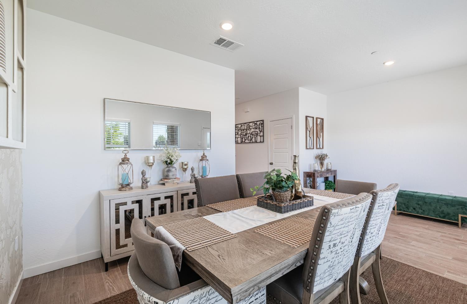 5817 E Alexander Ave, Fresno, CA 93727