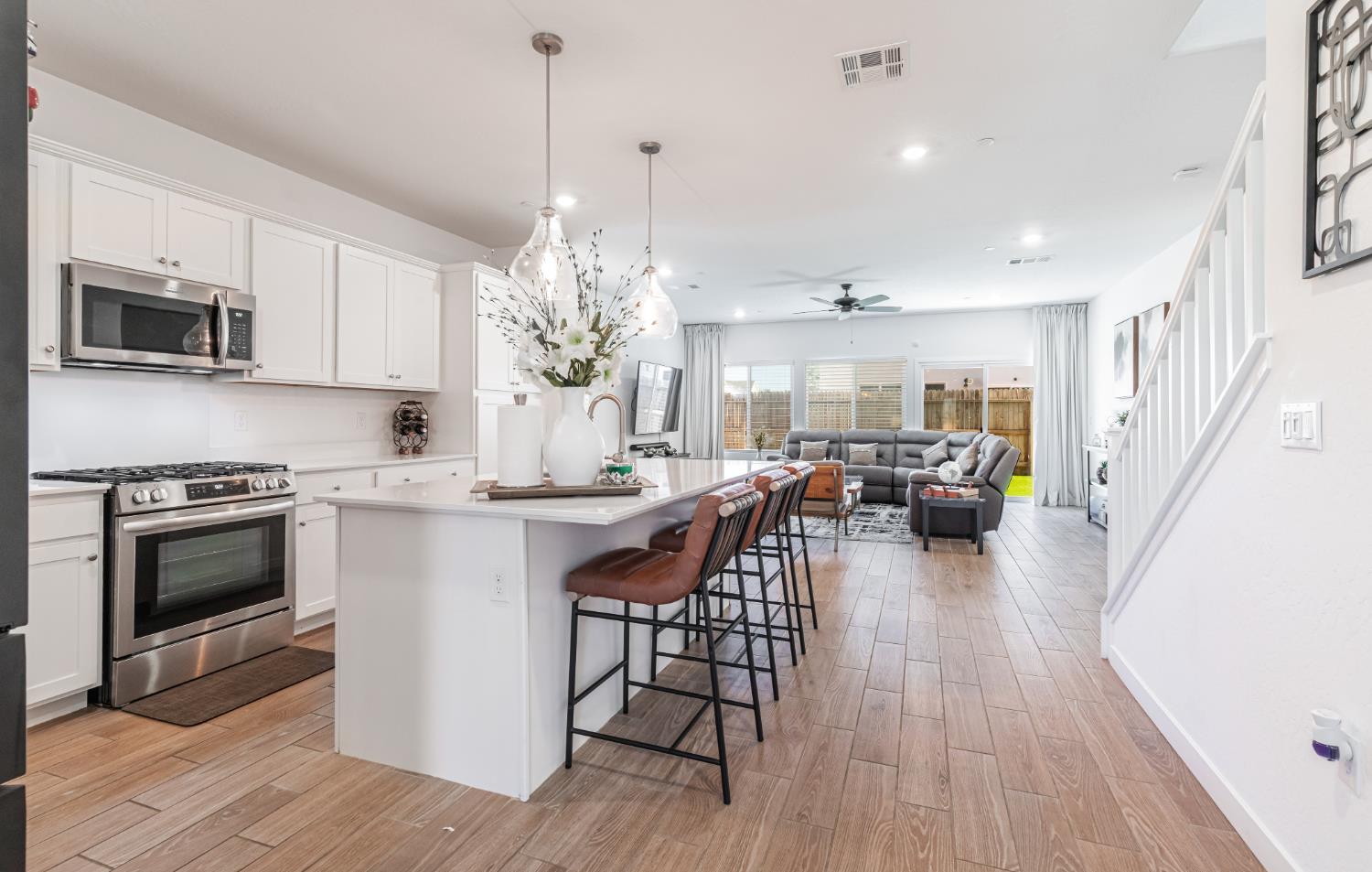 5817 E Alexander Ave, Fresno, CA 93727