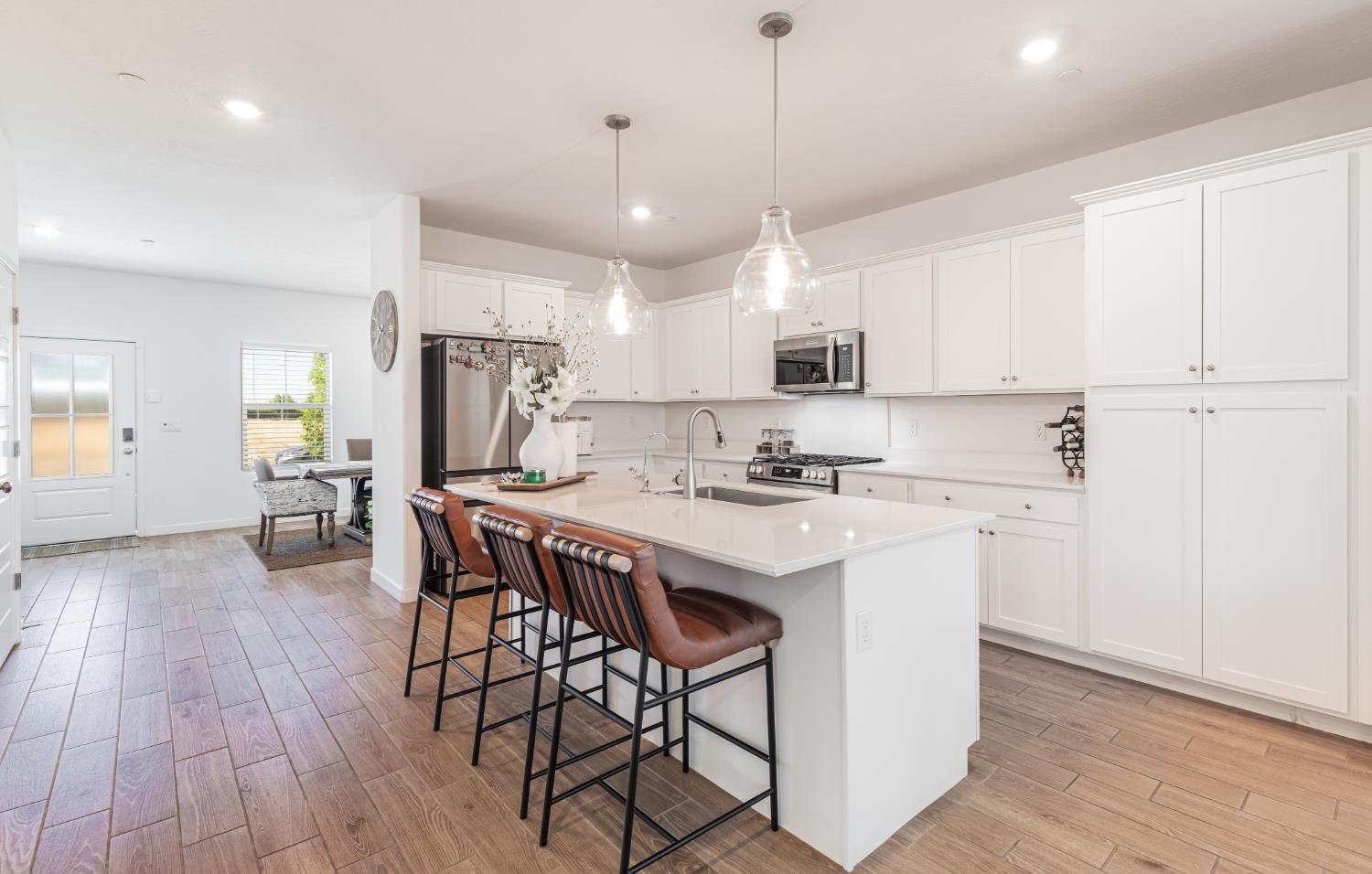 5817 E Alexander Ave, Fresno, CA 93727