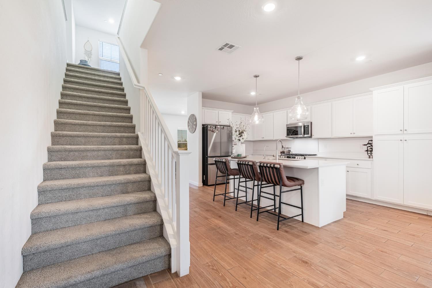 5817 E Alexander Ave, Fresno, CA 93727