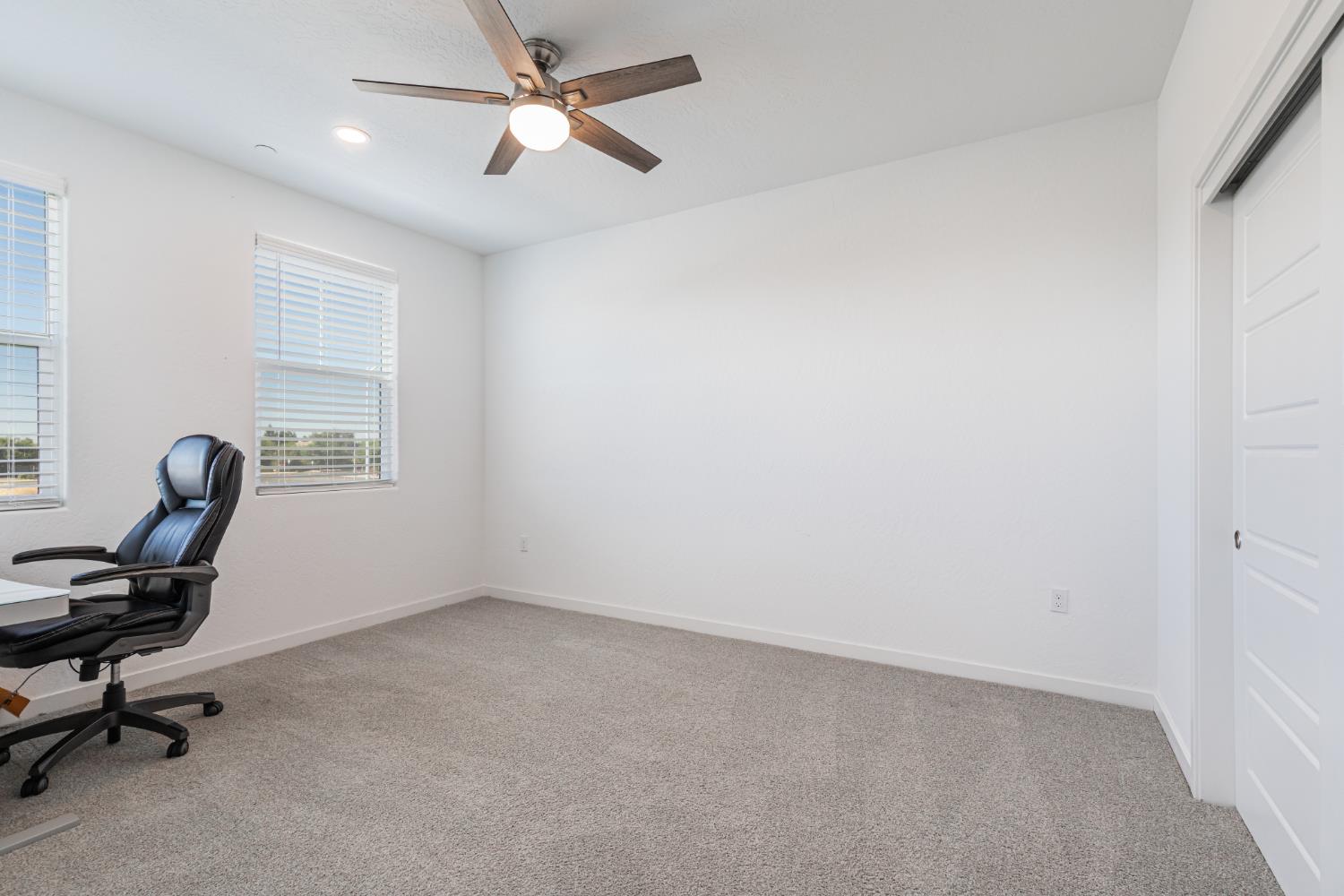 5817 E Alexander Ave, Fresno, CA 93727