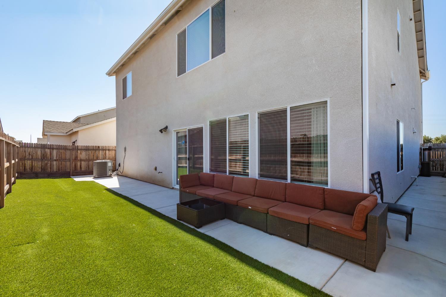 5817 E Alexander Ave, Fresno, CA 93727