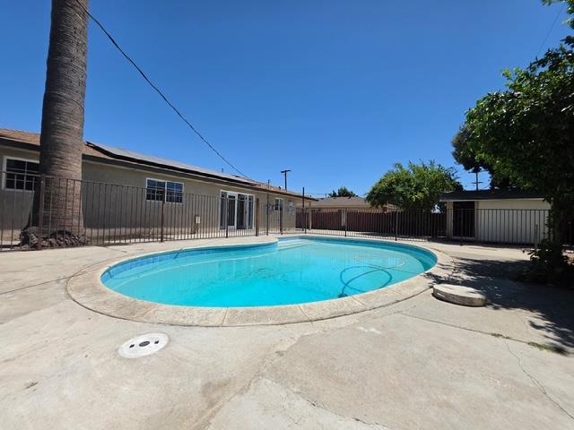 3521 N Maple Ave, Fresno, CA 93726