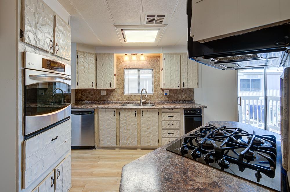 5541 E Tulare St #13, Fresno, CA 93727