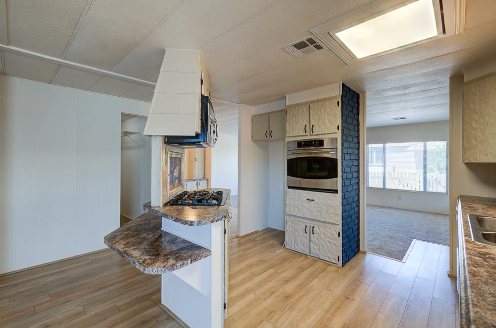 5541 E Tulare St #13, Fresno, CA 93727